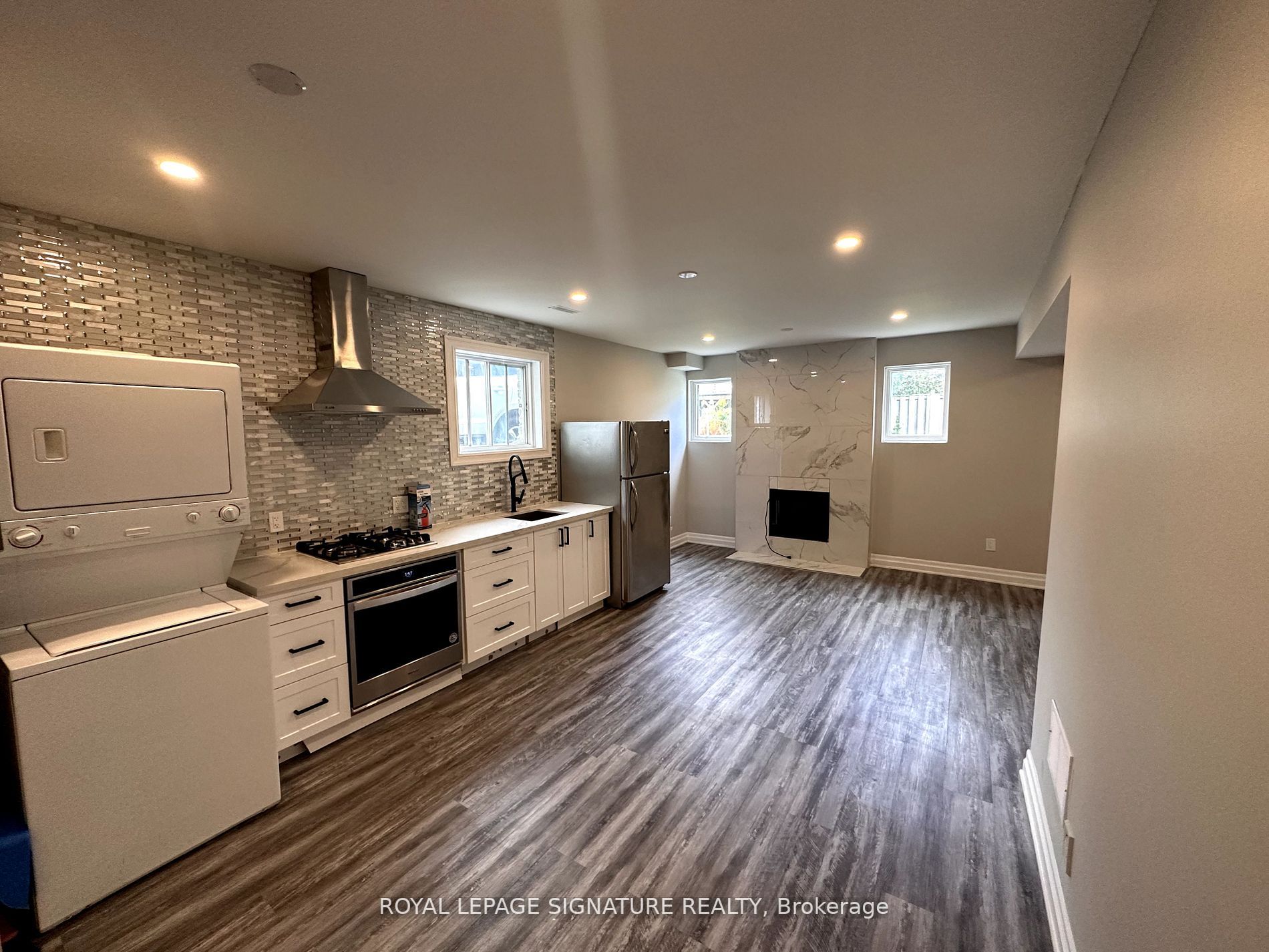 2 Whittington Crt, #Lower