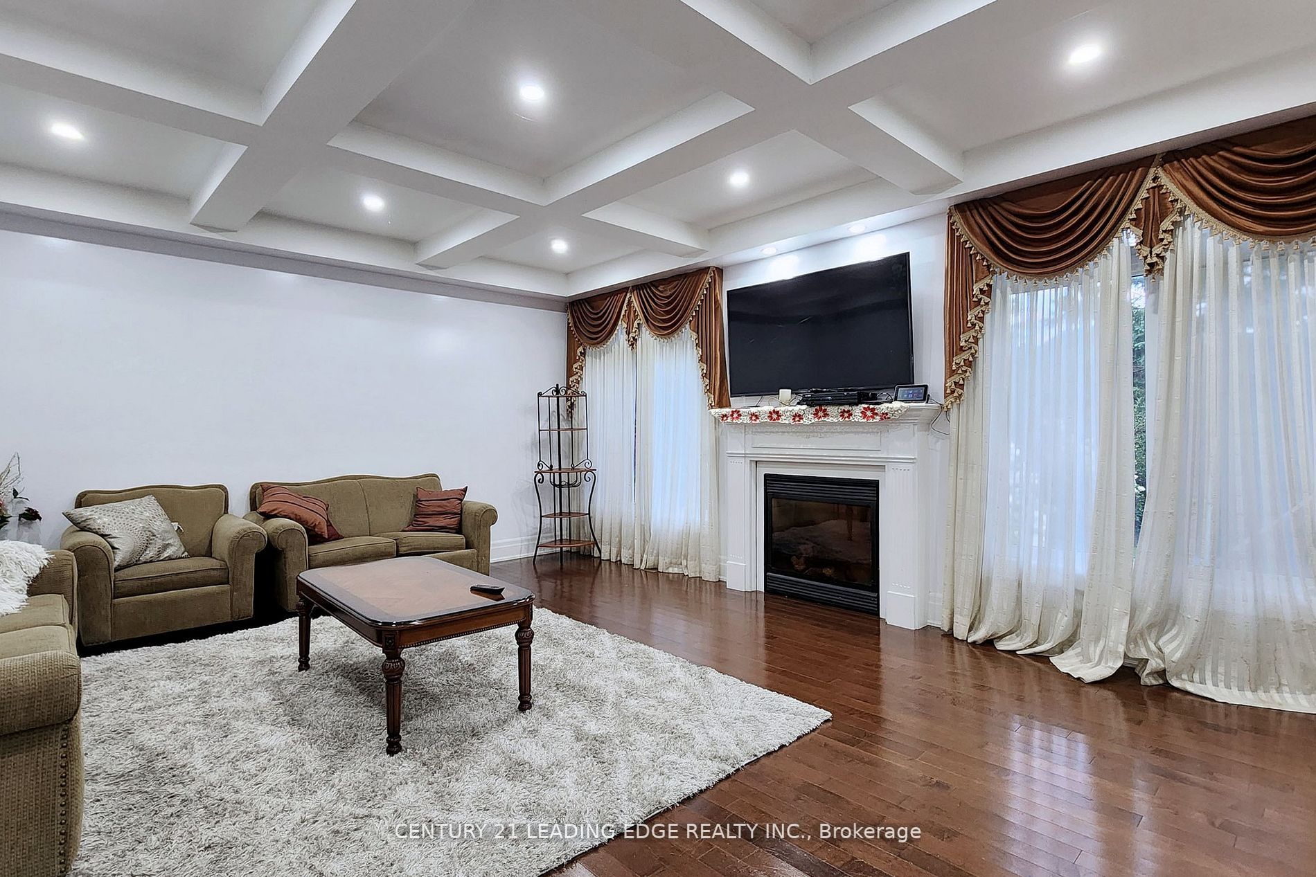 473 Oakwood Dr