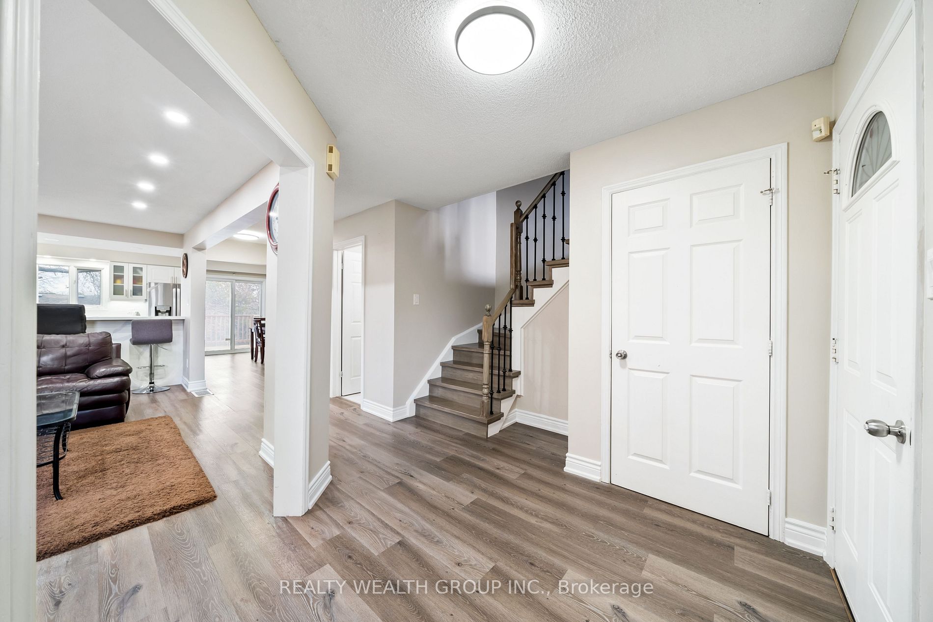 89 Knotty Pine Dr