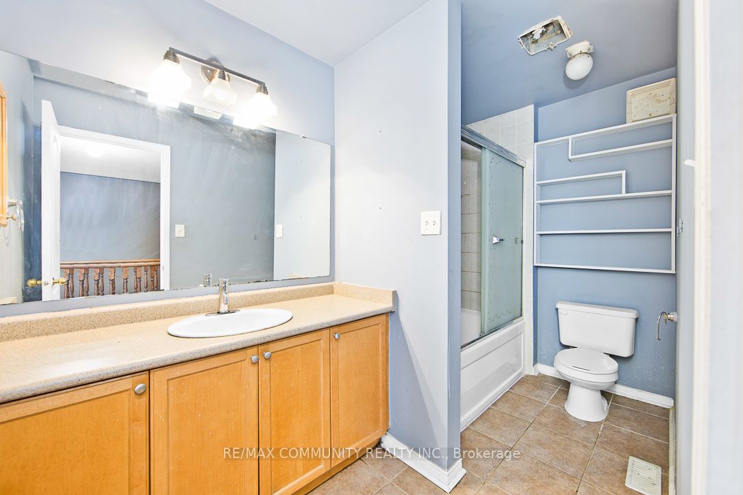 10 Hinsley Crescent