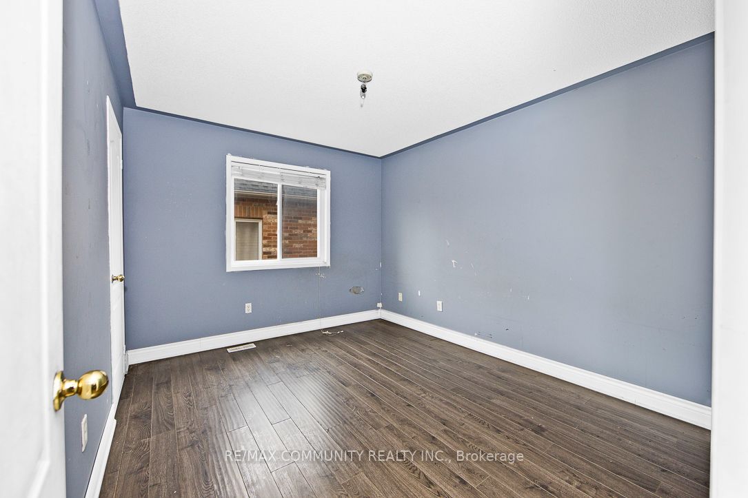 10 Hinsley Crescent