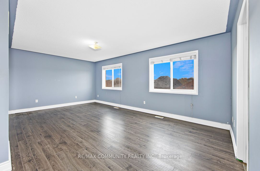 10 Hinsley Crescent
