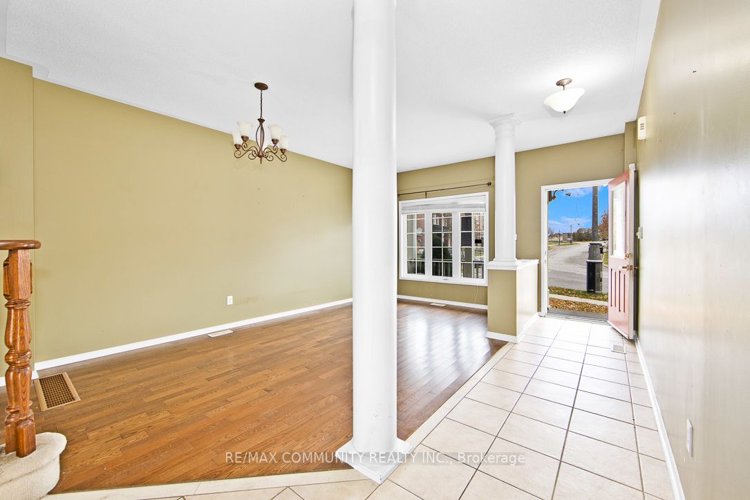 10 Hinsley Cres