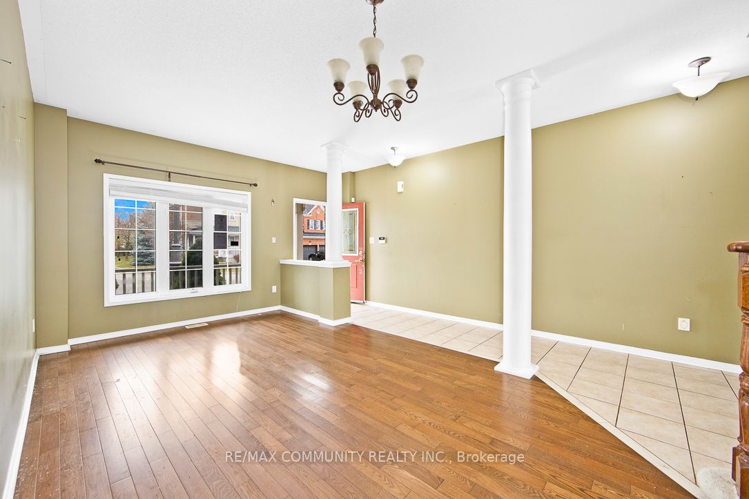 10 Hinsley Crescent