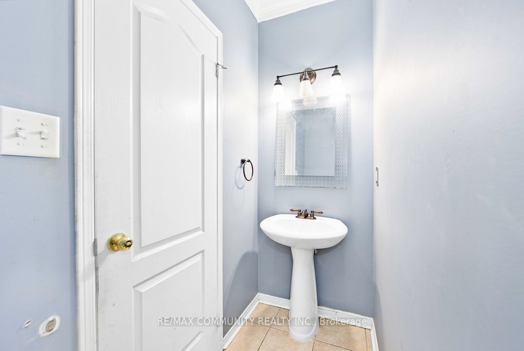 10 Hinsley Crescent