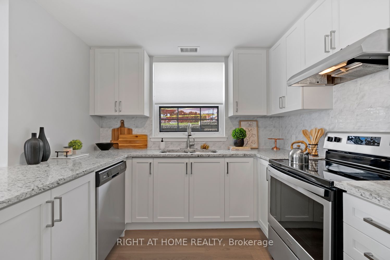 21 Brookhouse Dr, #116