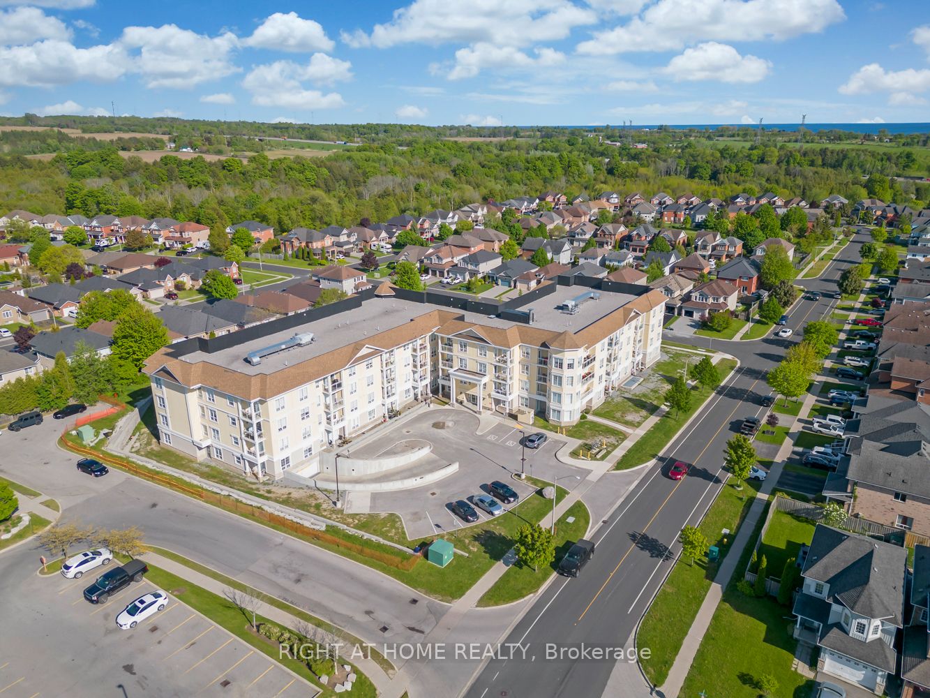 21 Brookhouse Dr, #116
