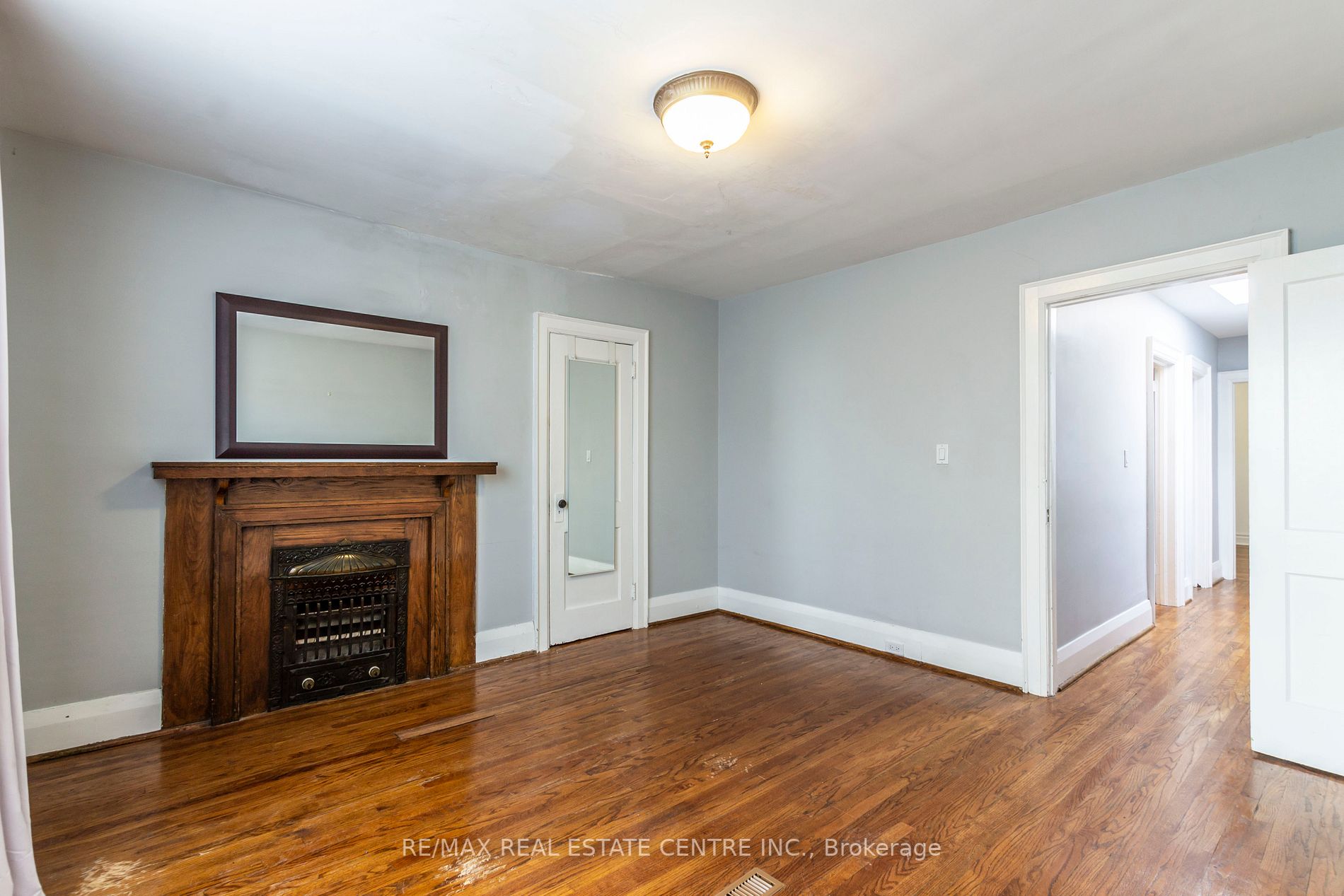 468 Milverton Blvd