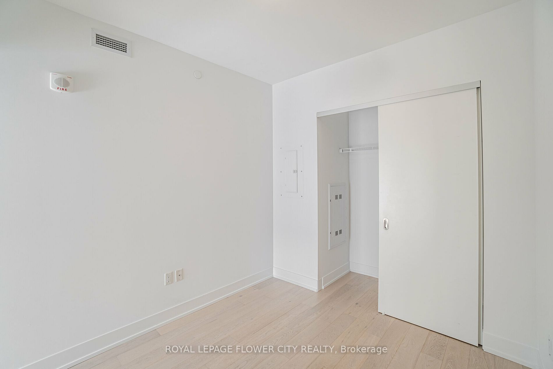 1331 Queen St E, #411