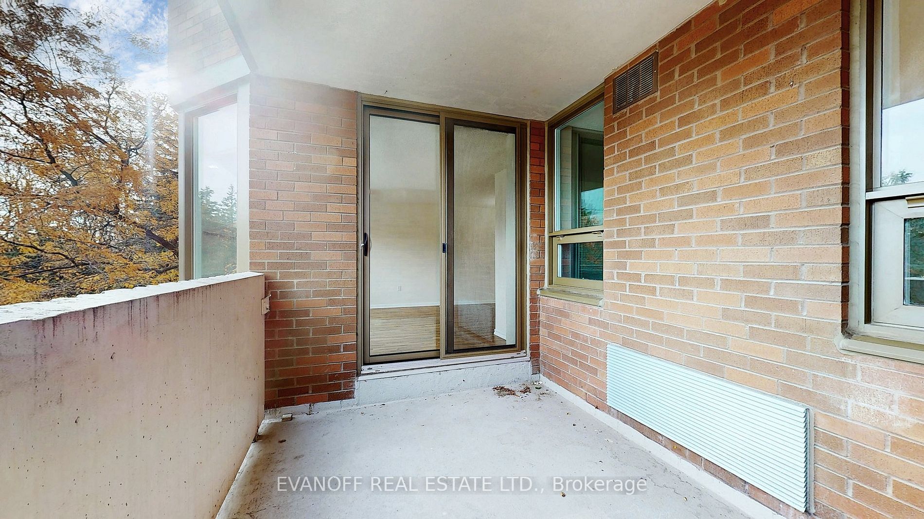 121 Ling Rd, #207