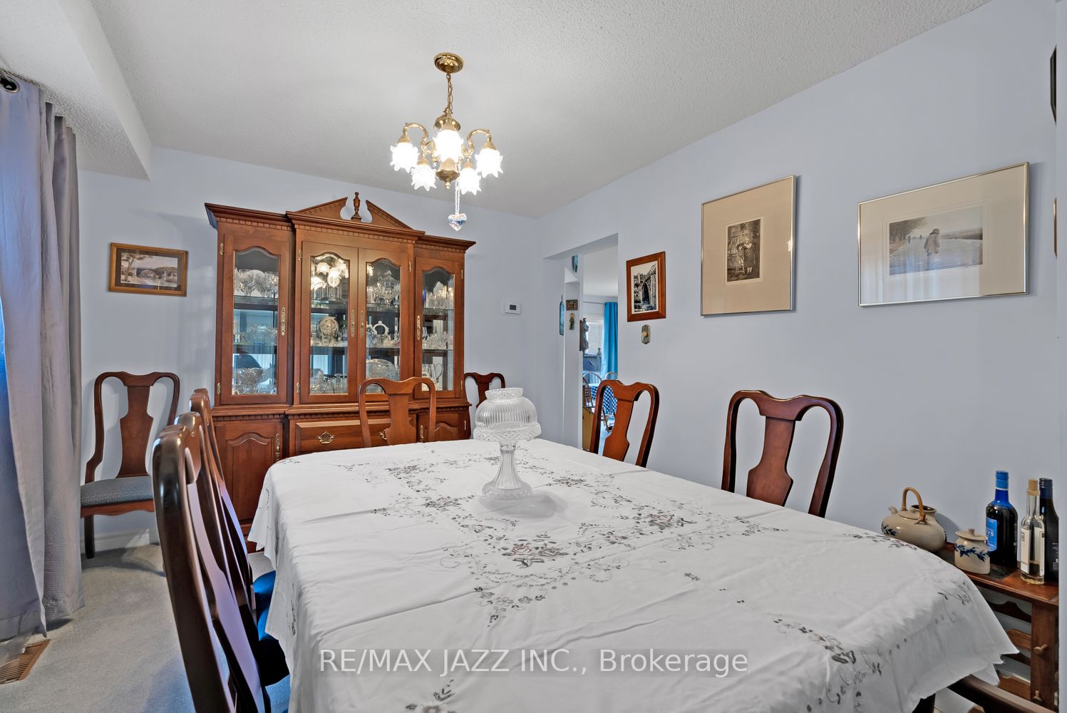 543 Bradley Dr