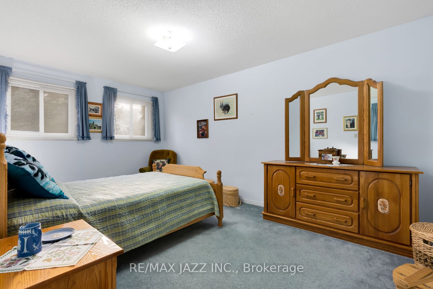 543 Bradley Dr