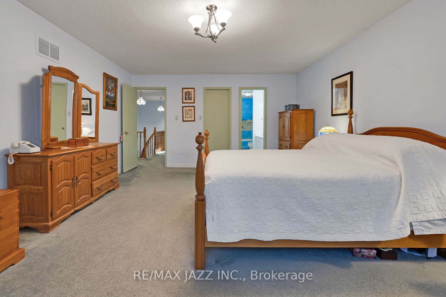 543 Bradley Dr