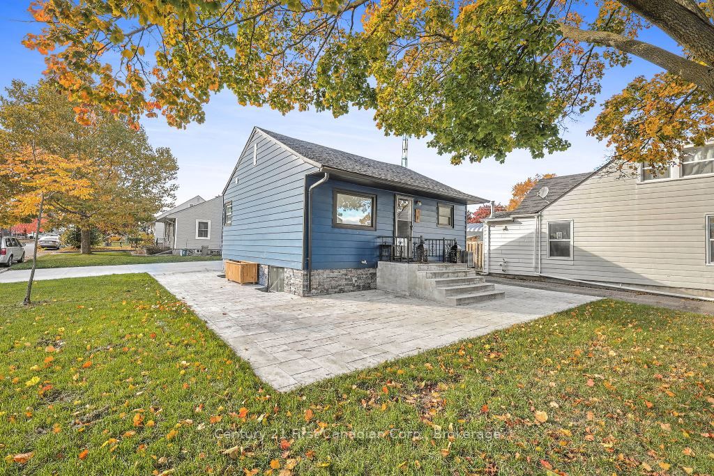 18 Beatty Rd