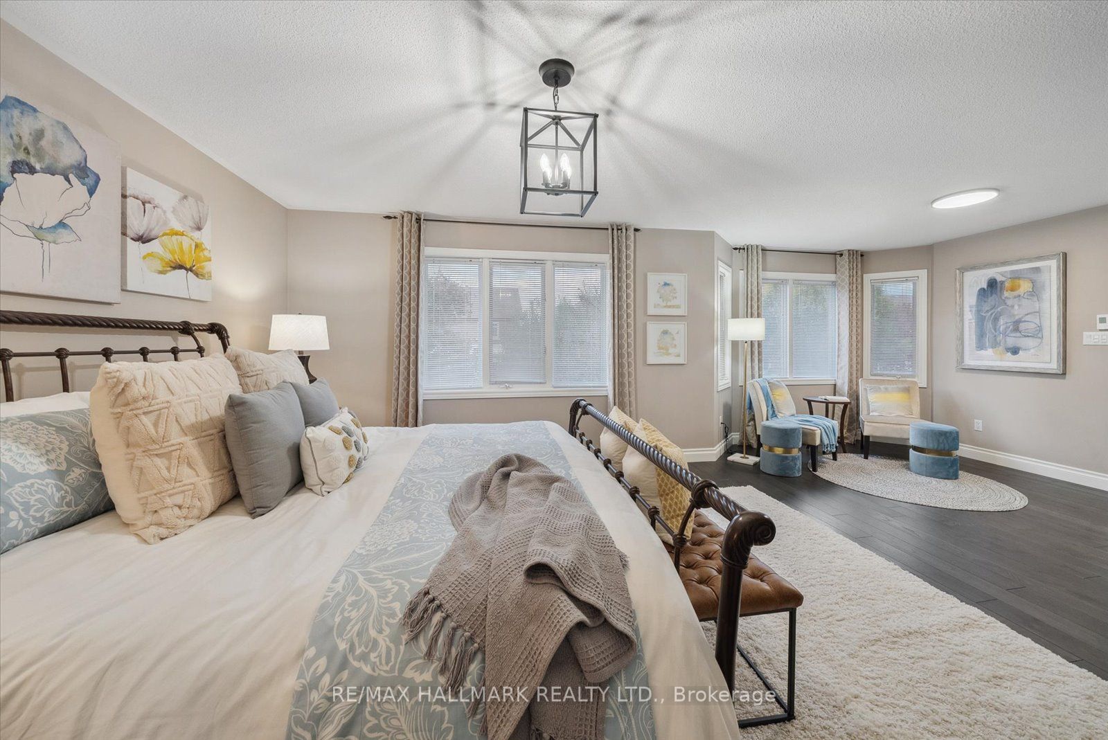 12 Mortimer Cres