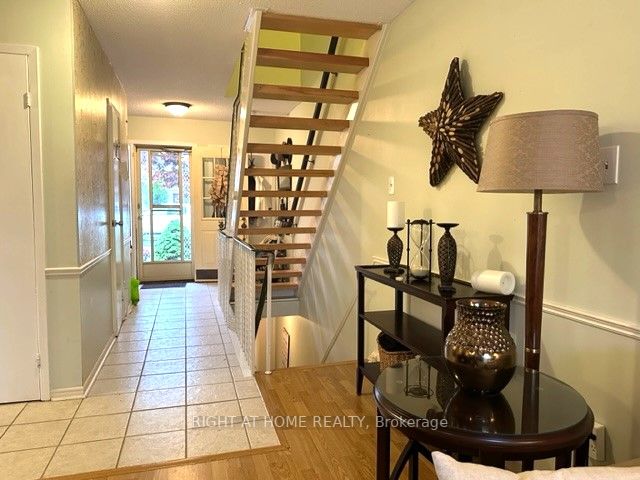 3 Chamberlain Crt, #24