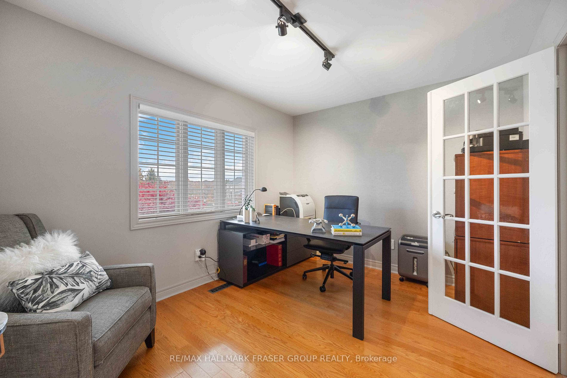 30 Freeston Cres