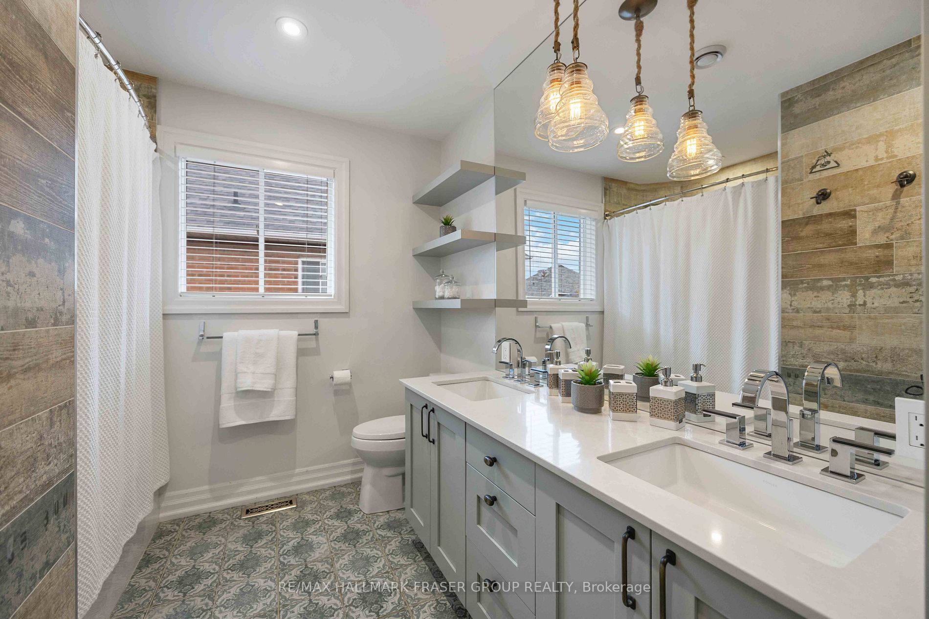 30 Freeston Cres