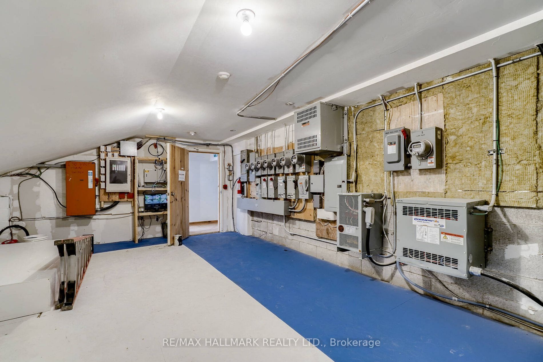 425 Whitevale Rd