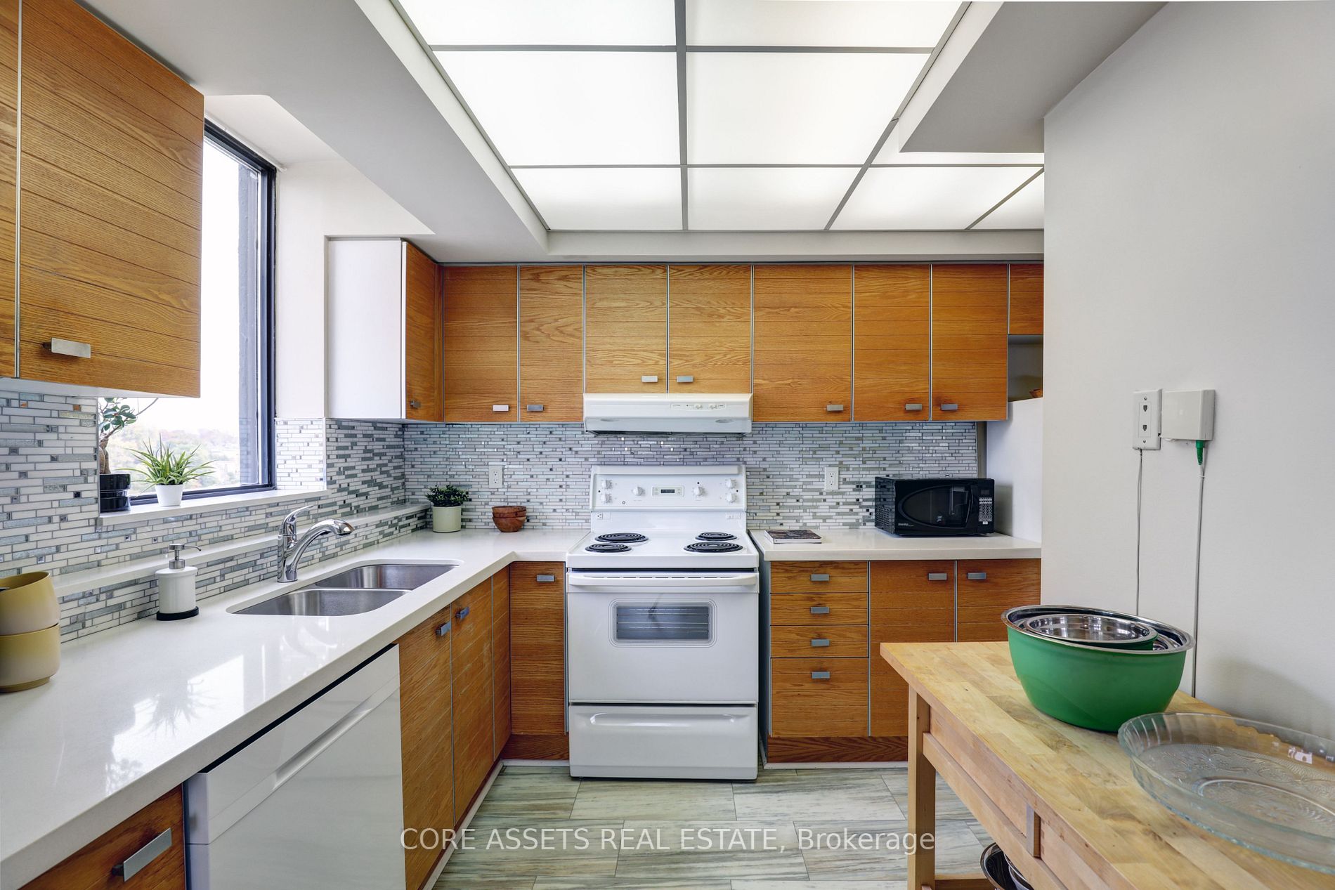 757 Victoria Park Ave, #603