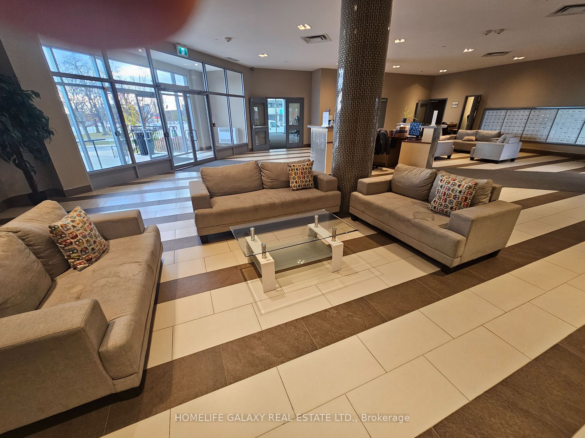 2152 Lawrence Ave E, #607