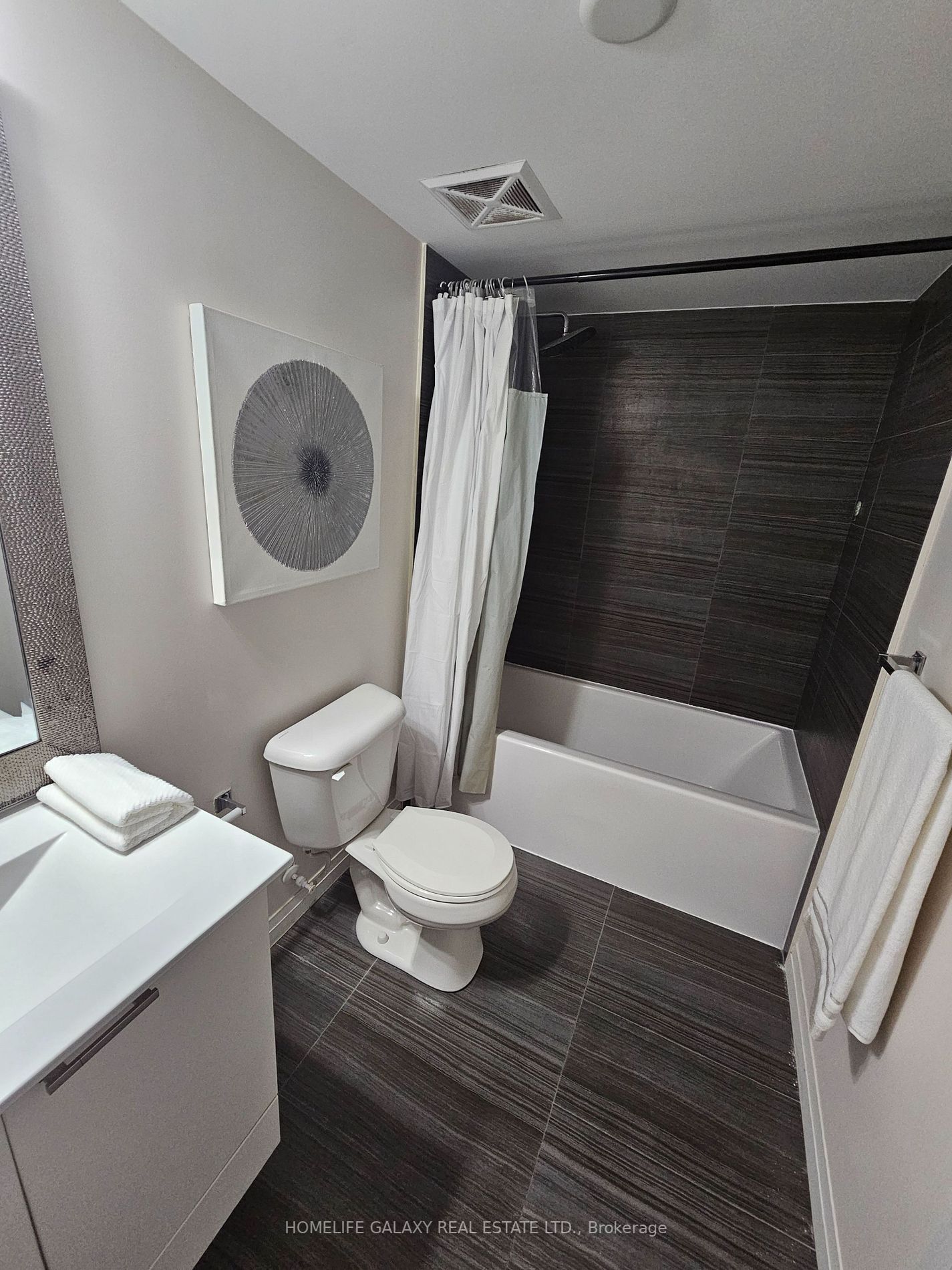 2152 Lawrence Ave E, #607