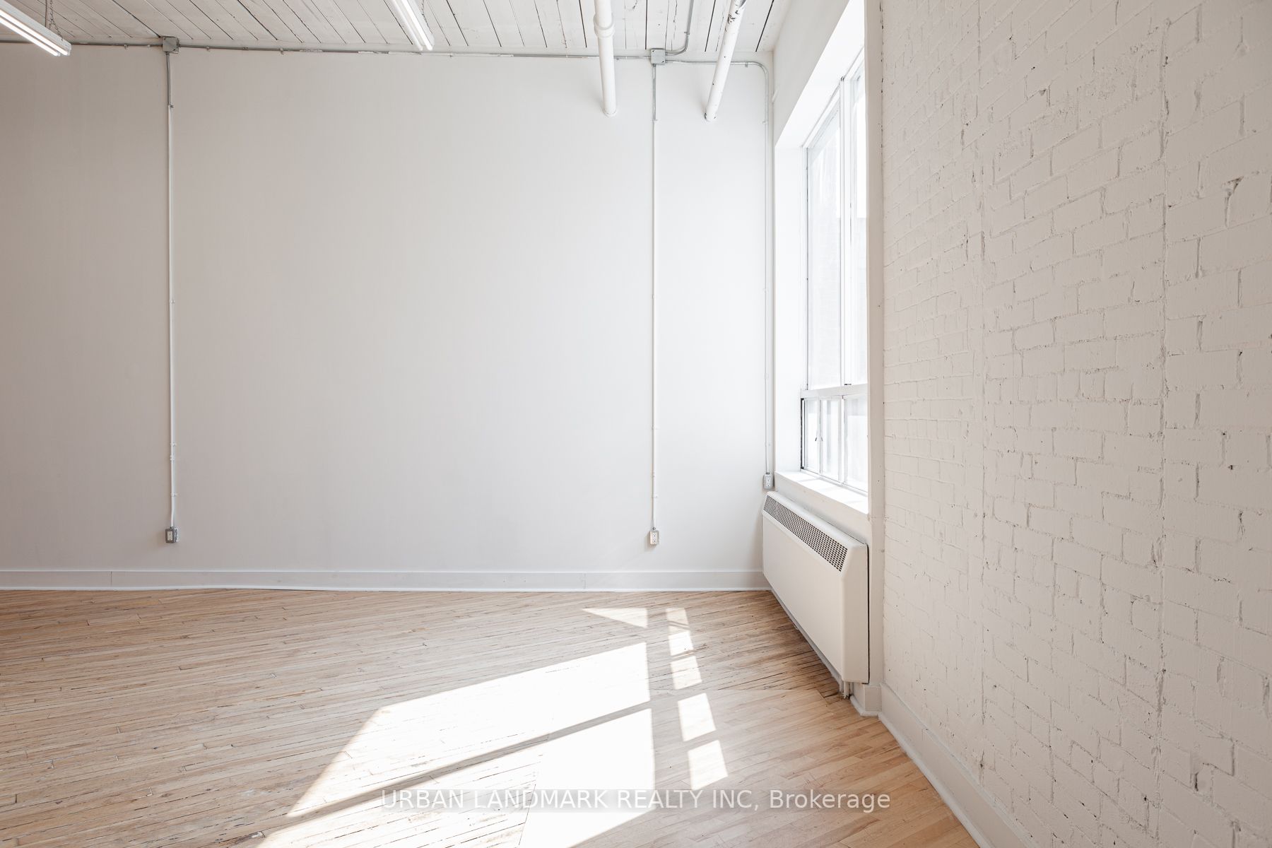 276 Carlaw Ave, #209A