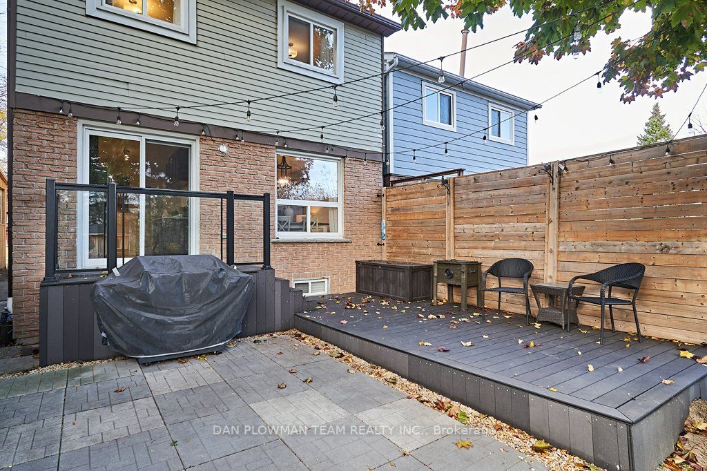98 Greenfield Cres