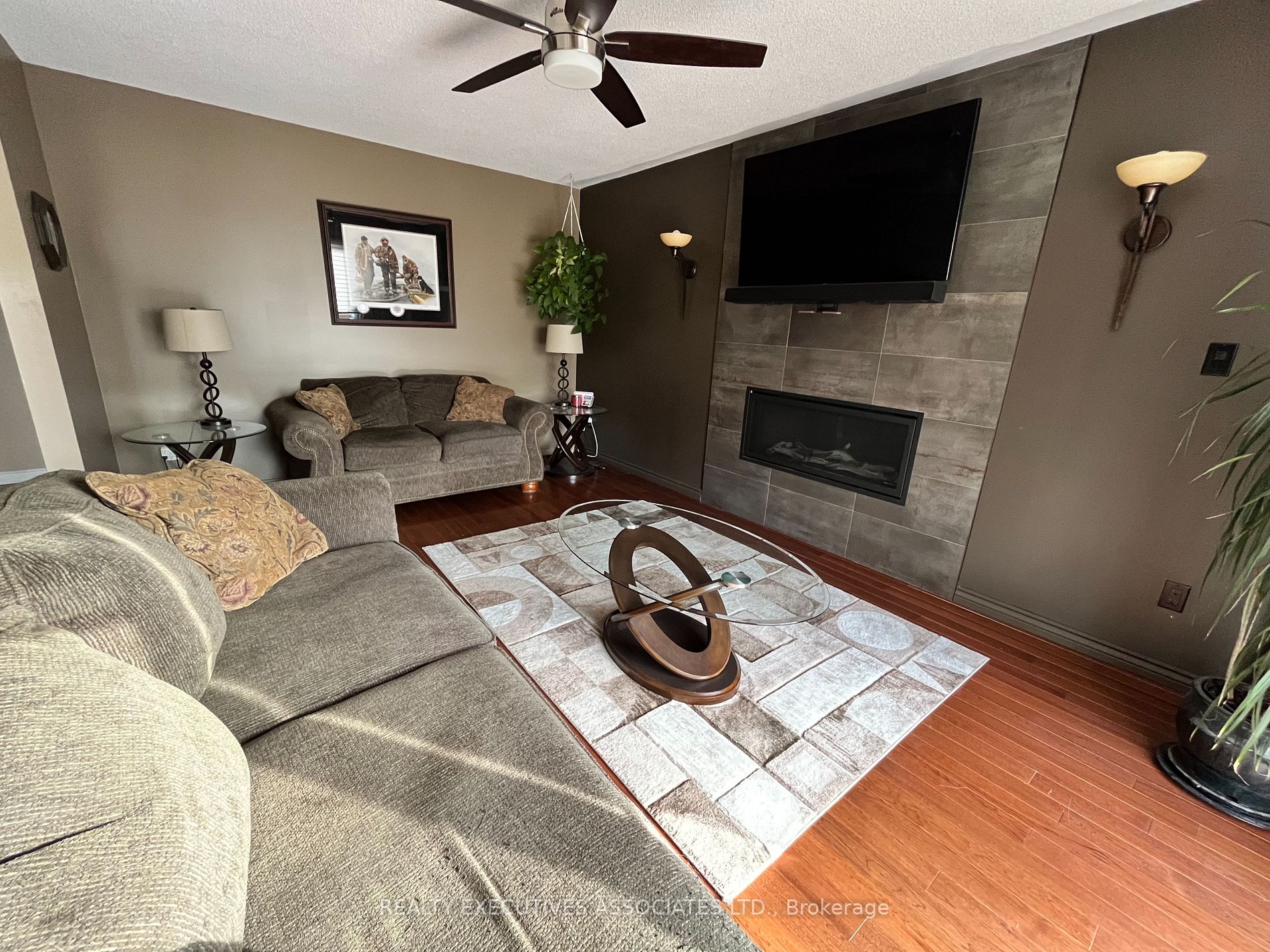 26 Hialeah Cres