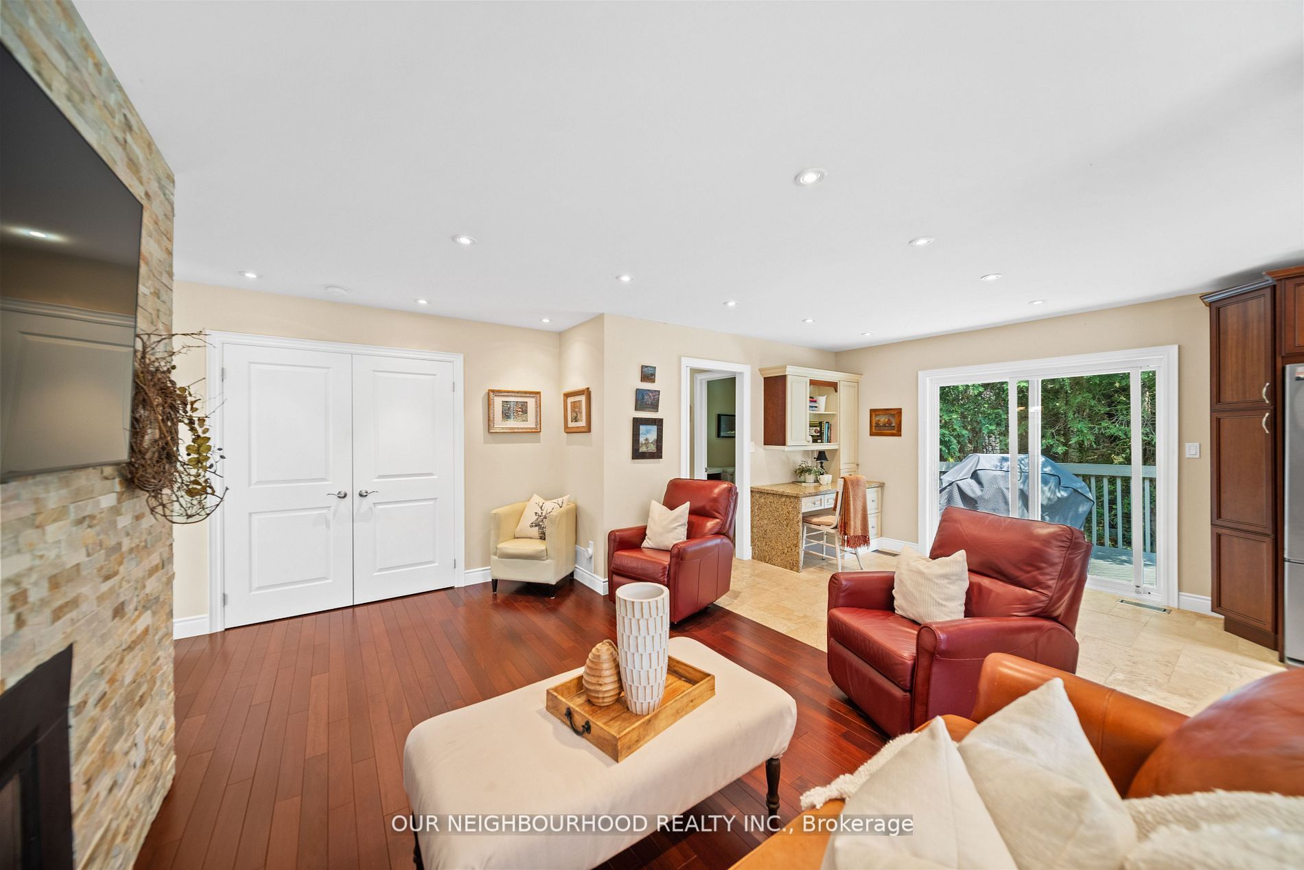 91 Taylorwood Crt