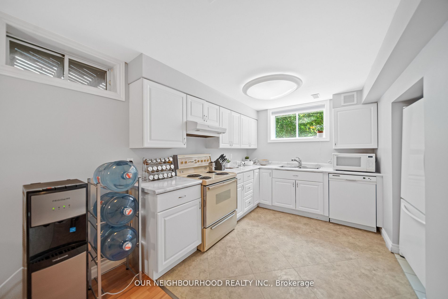 91 Taylorwood Crt