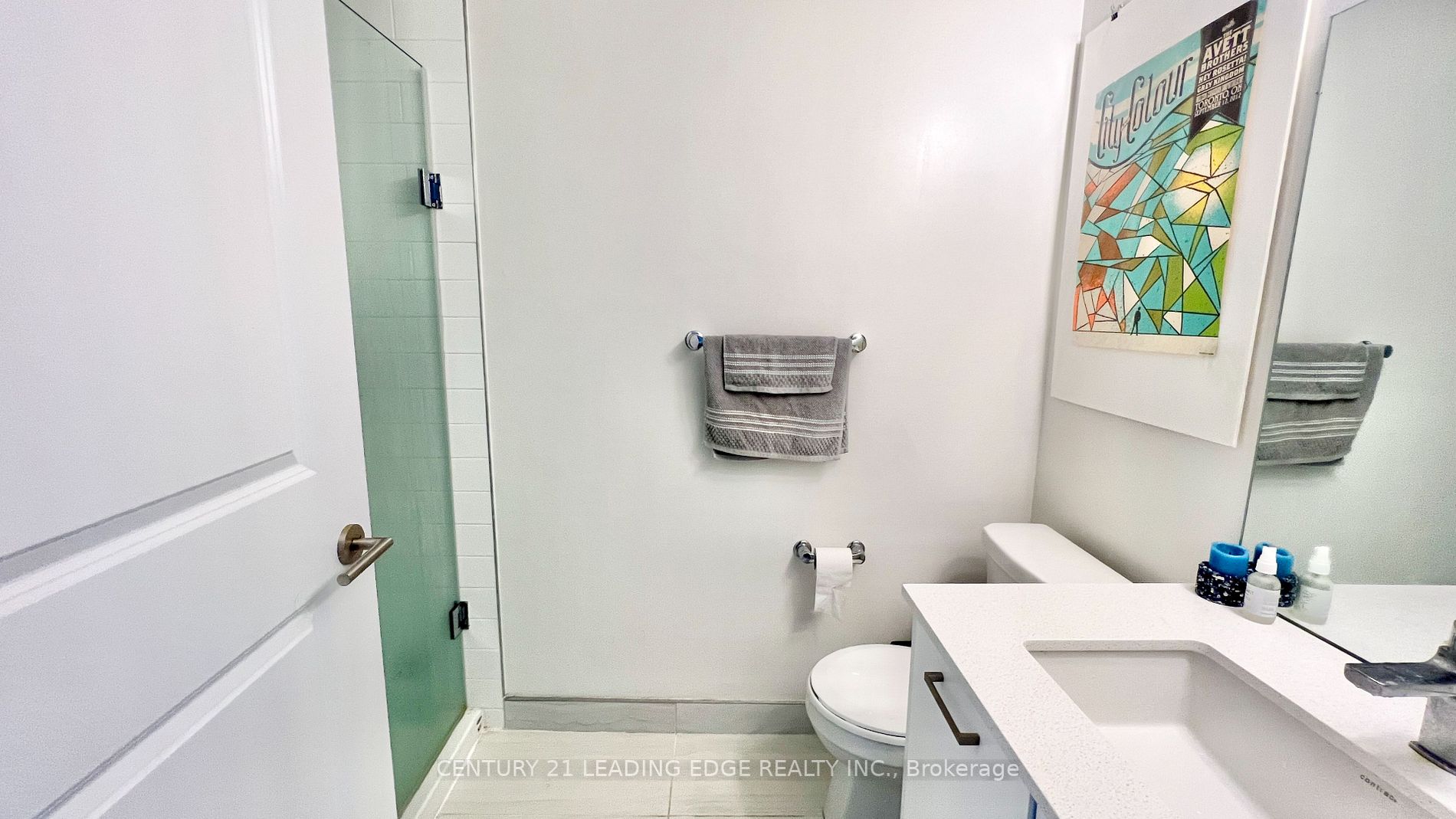 1630 Queen St E, #601