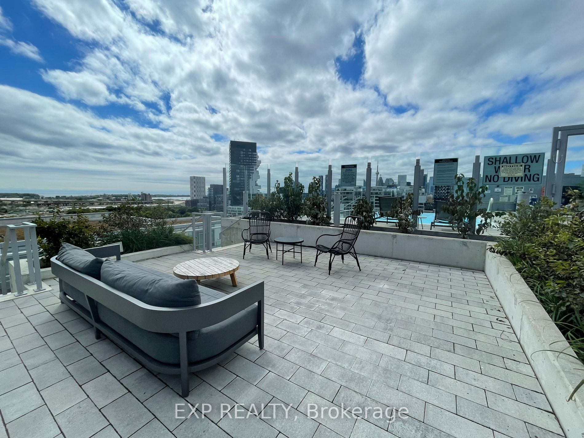 15 Baseball Place Pl W, #712