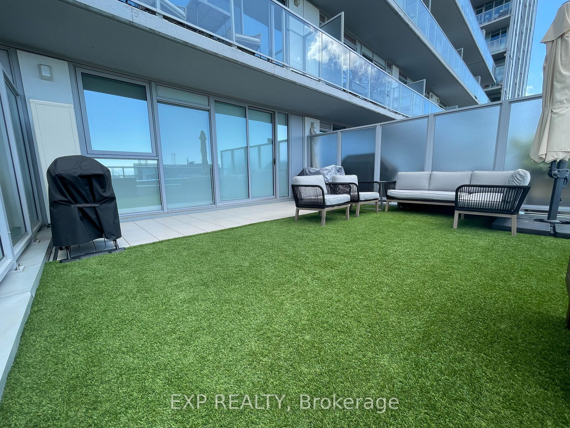 15 Baseball Place Pl W, #712