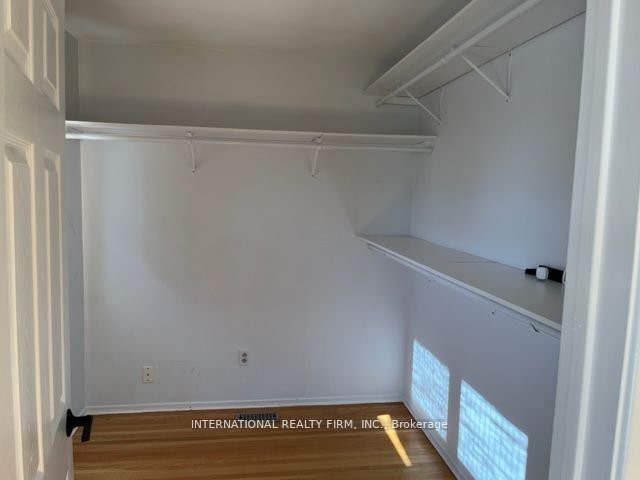 806 Fairview Ave
