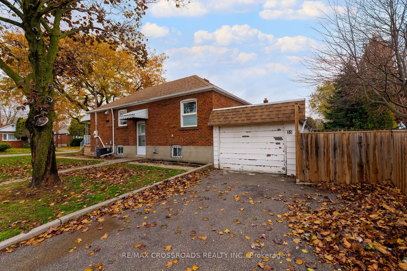 35 Princemere Cres