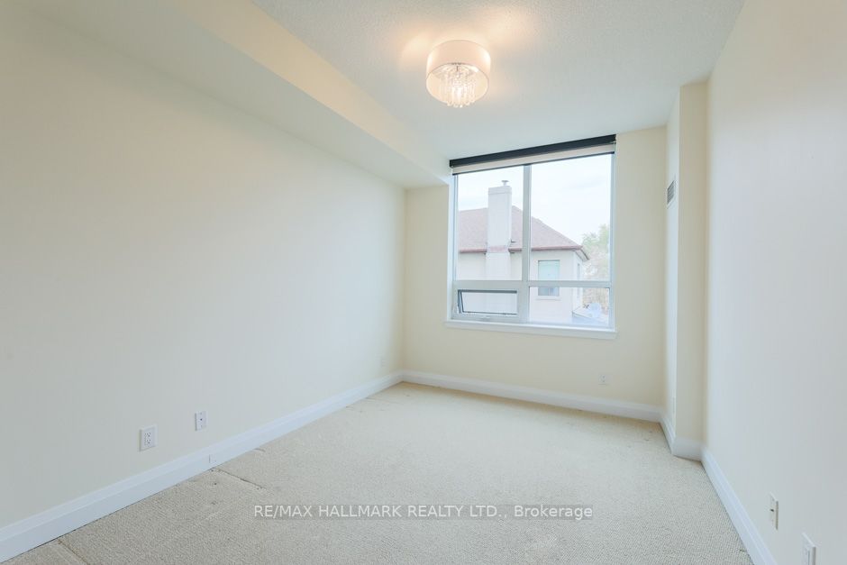 3520 Danforth Ave, #220