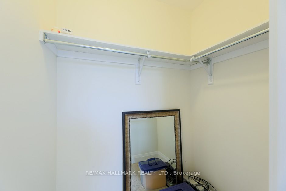 3520 Danforth Ave, #220