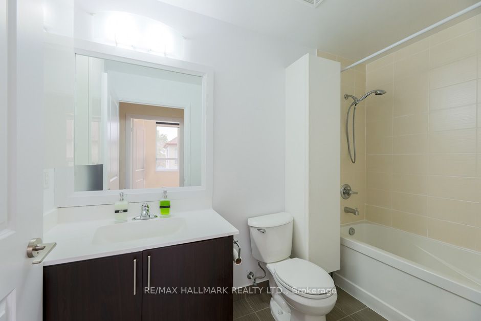 3520 Danforth Ave, #220