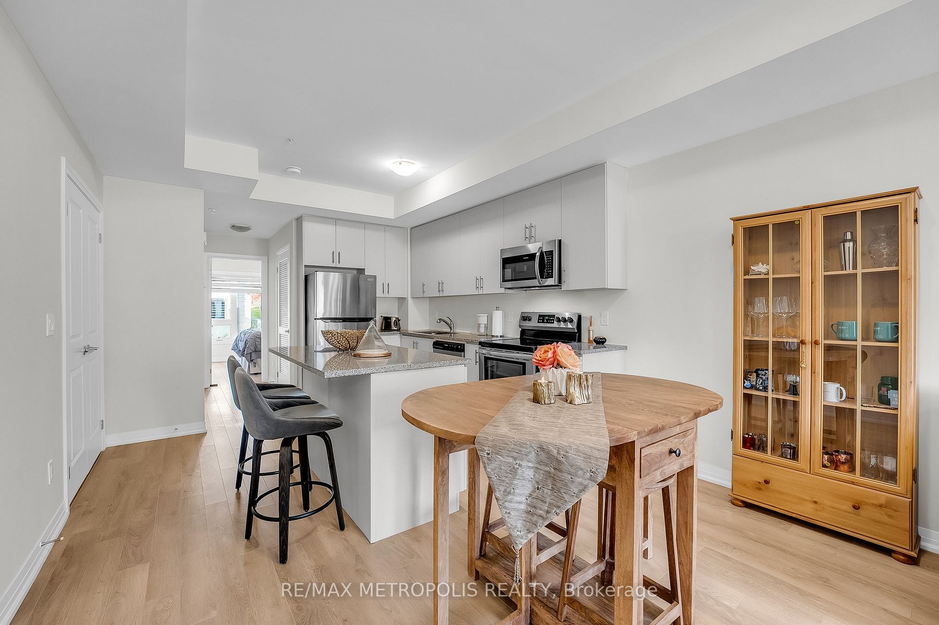 2635 William Jackson Drive, #909