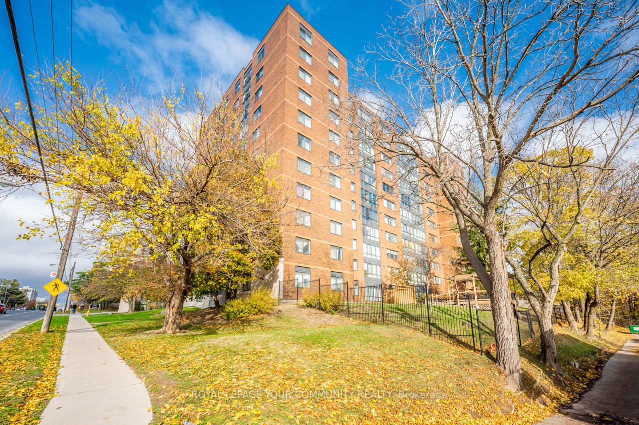 1665 Victoria Park Ave, #1106