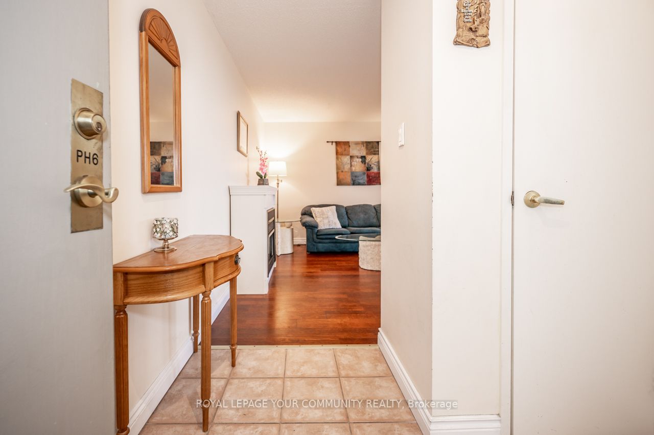 1665 Victoria Park Ave, #1106