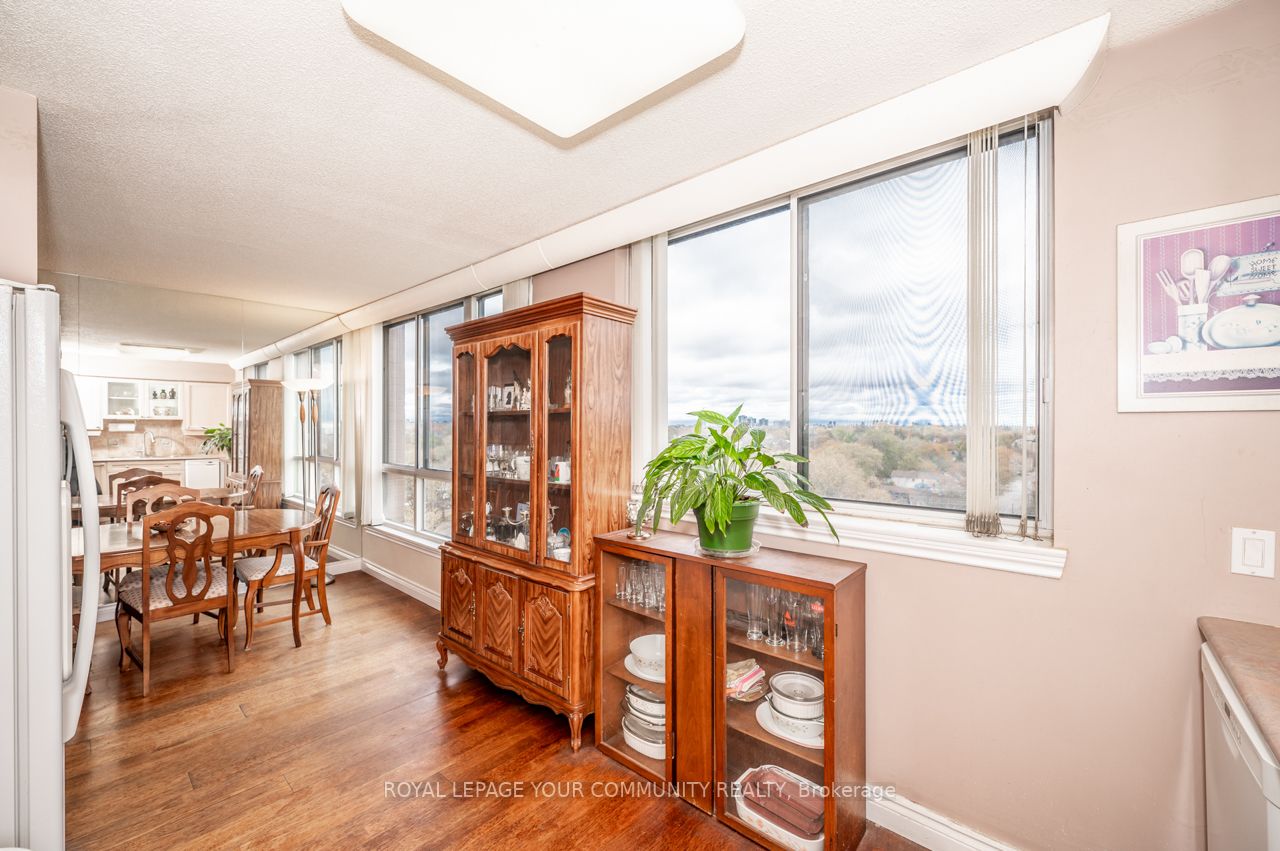 1665 Victoria Park Ave, #1106