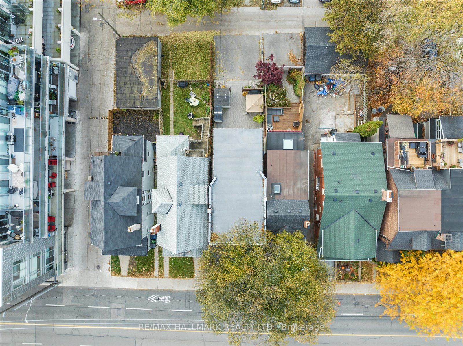 214 Woodbine Ave
