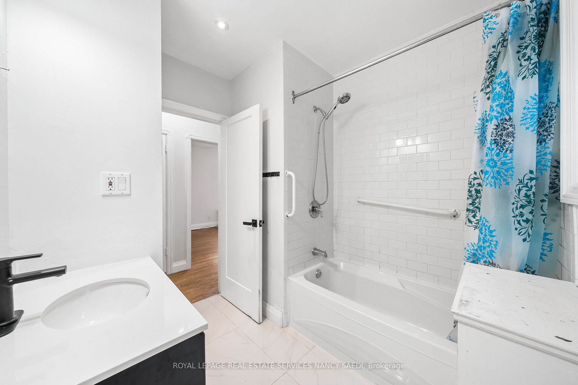 3 Bluewater Ave W