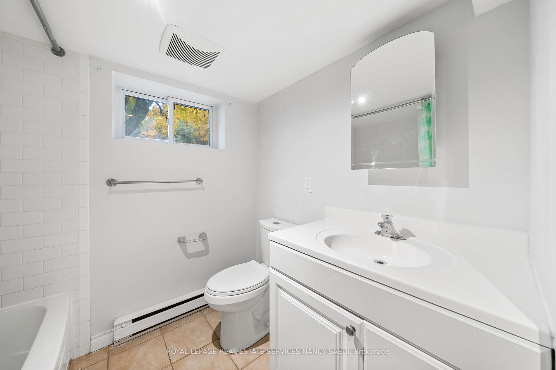 3 Bluewater Ave W