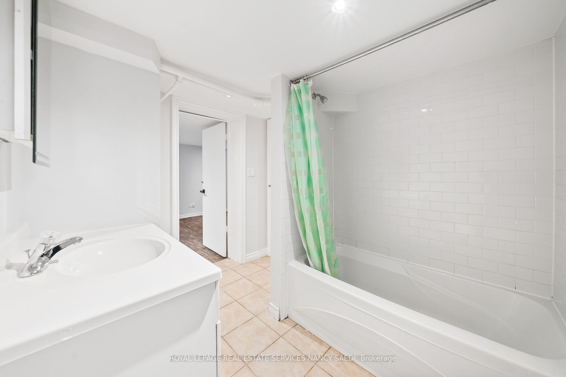 3 Bluewater Ave W