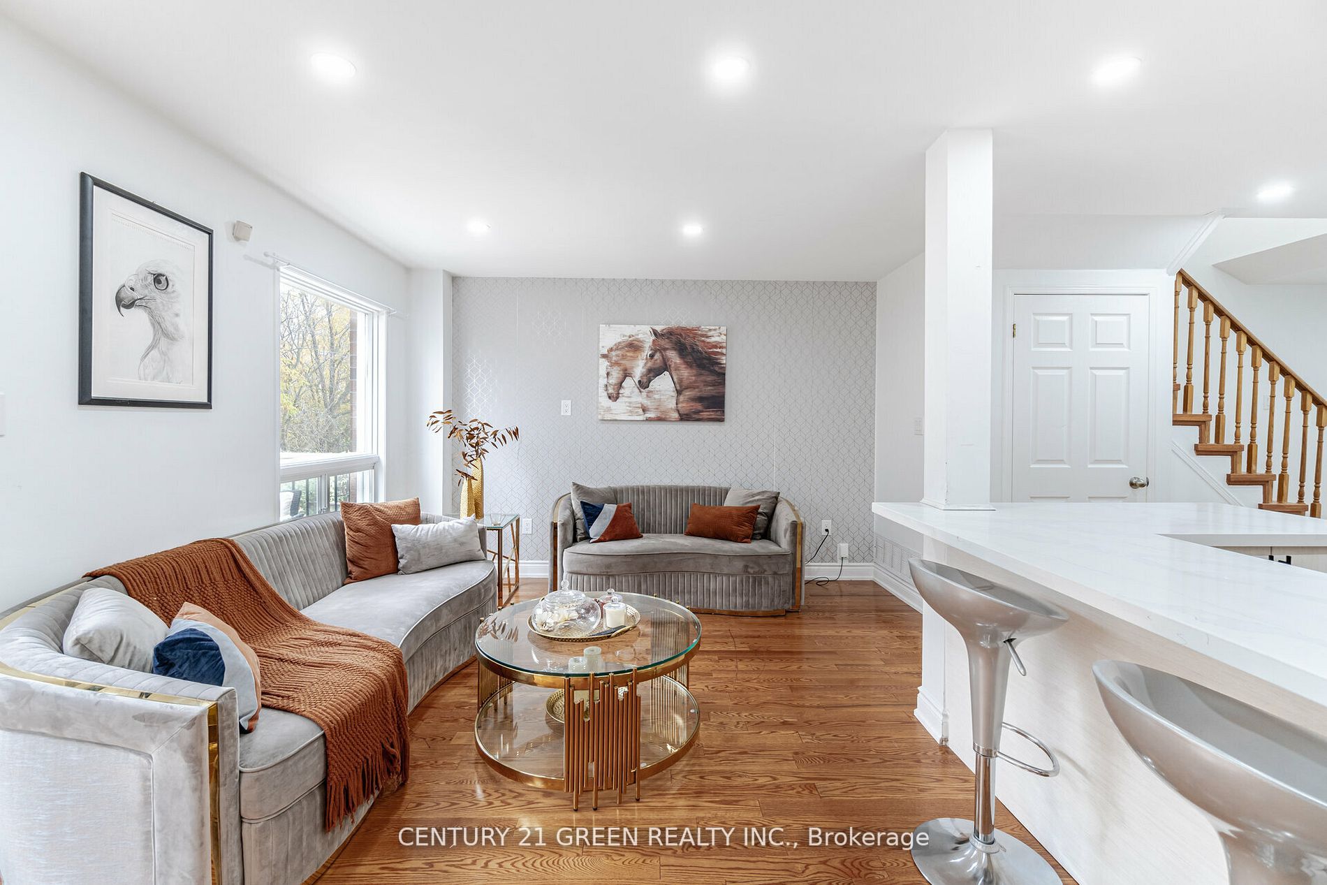 1610 Autumn Cres
