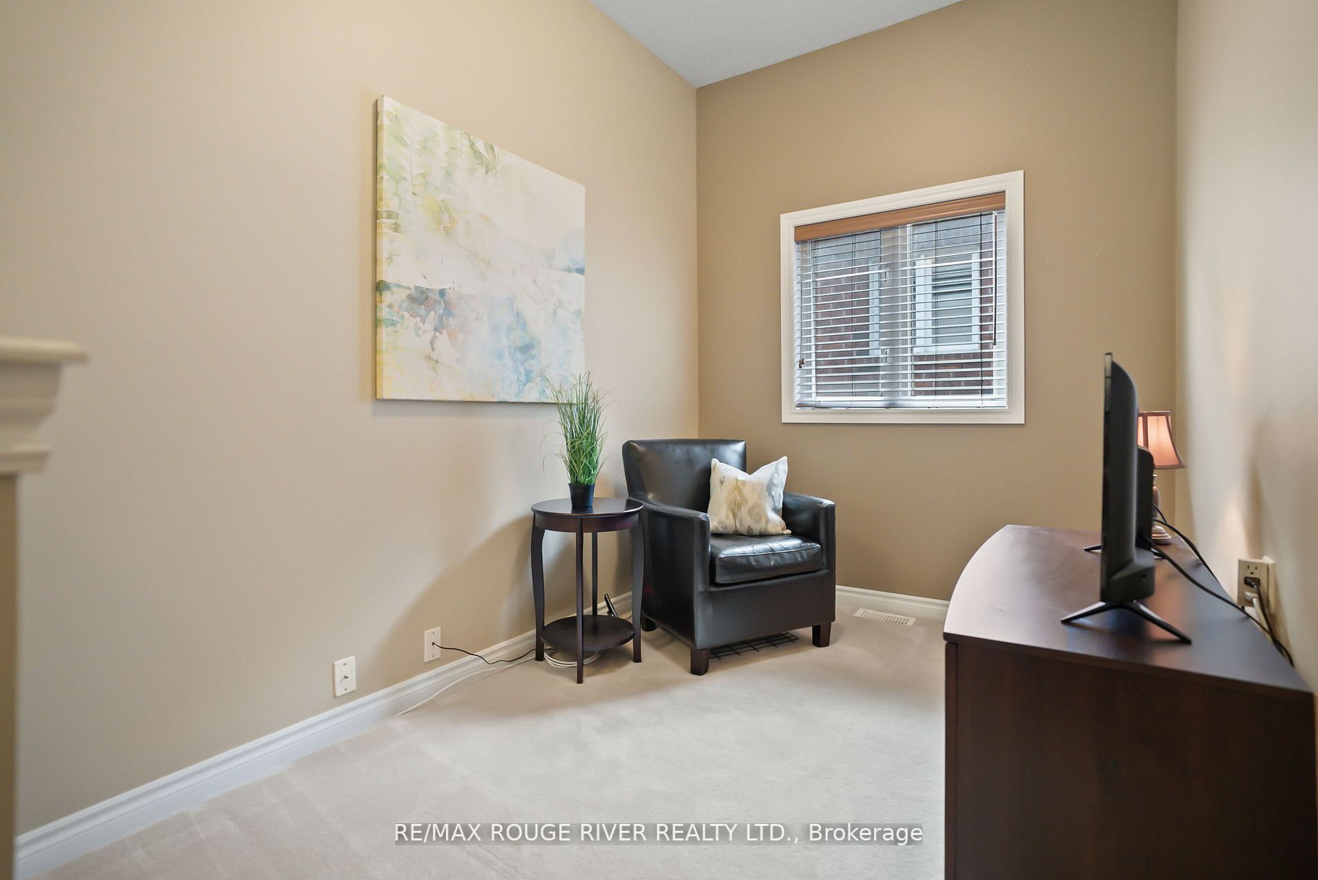121 Rivers Edge Pl