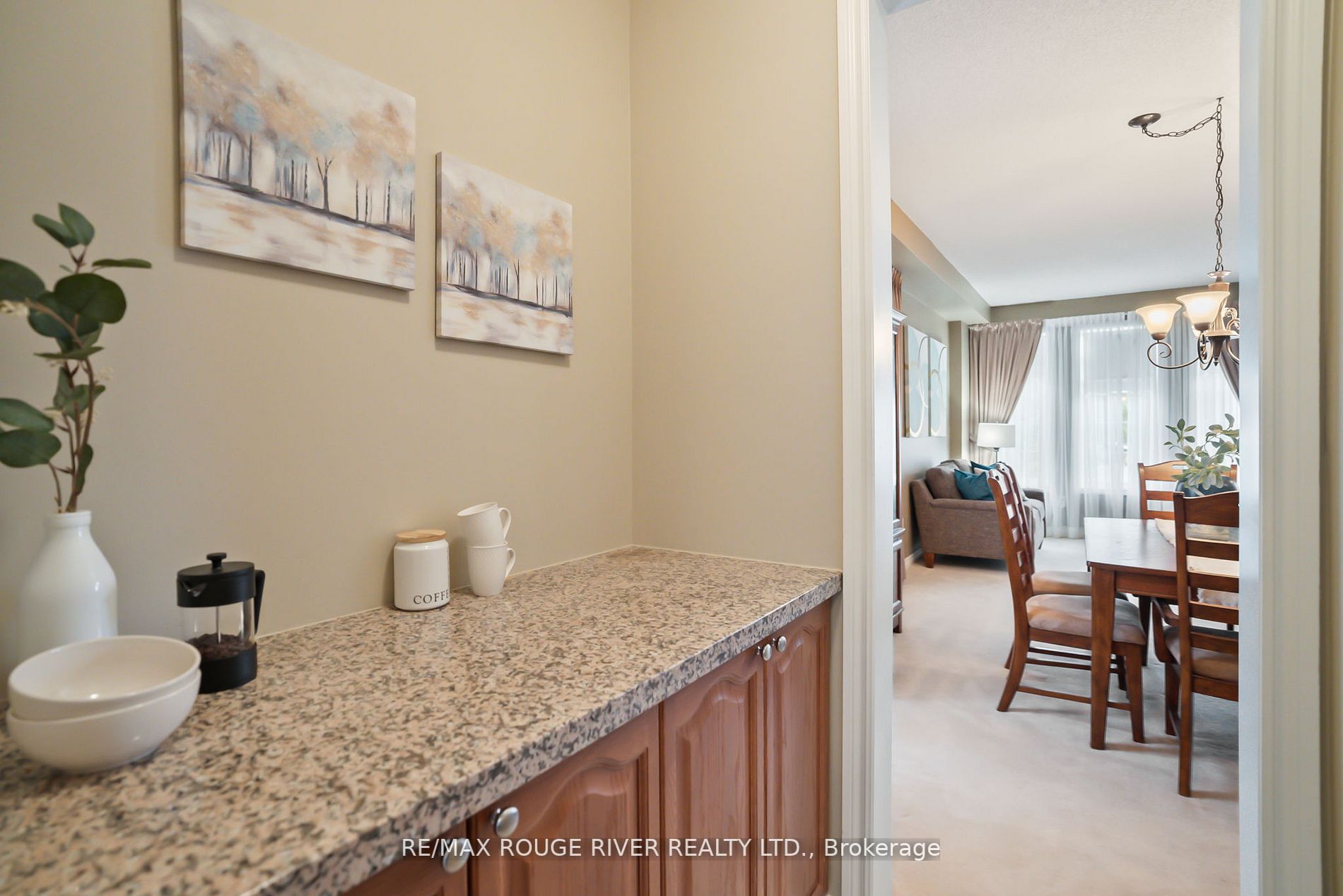 121 Rivers Edge Pl